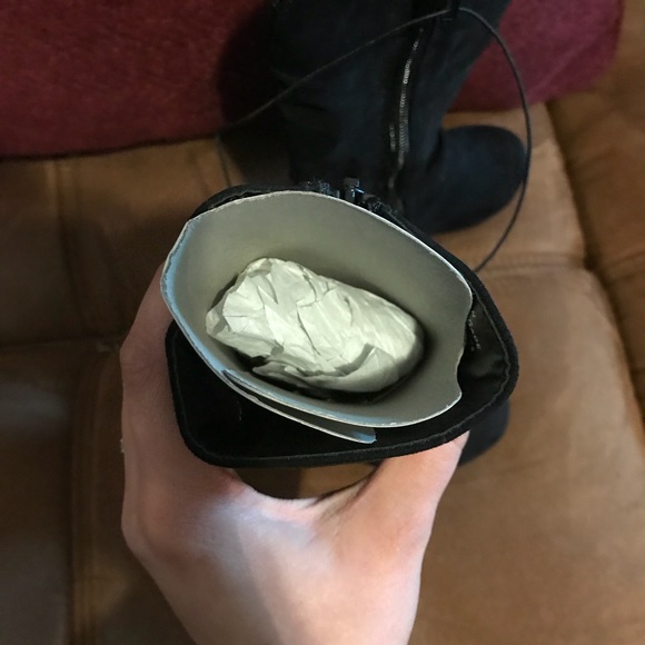 Girl’s Size 5 New Boots - Picture 4 of 5